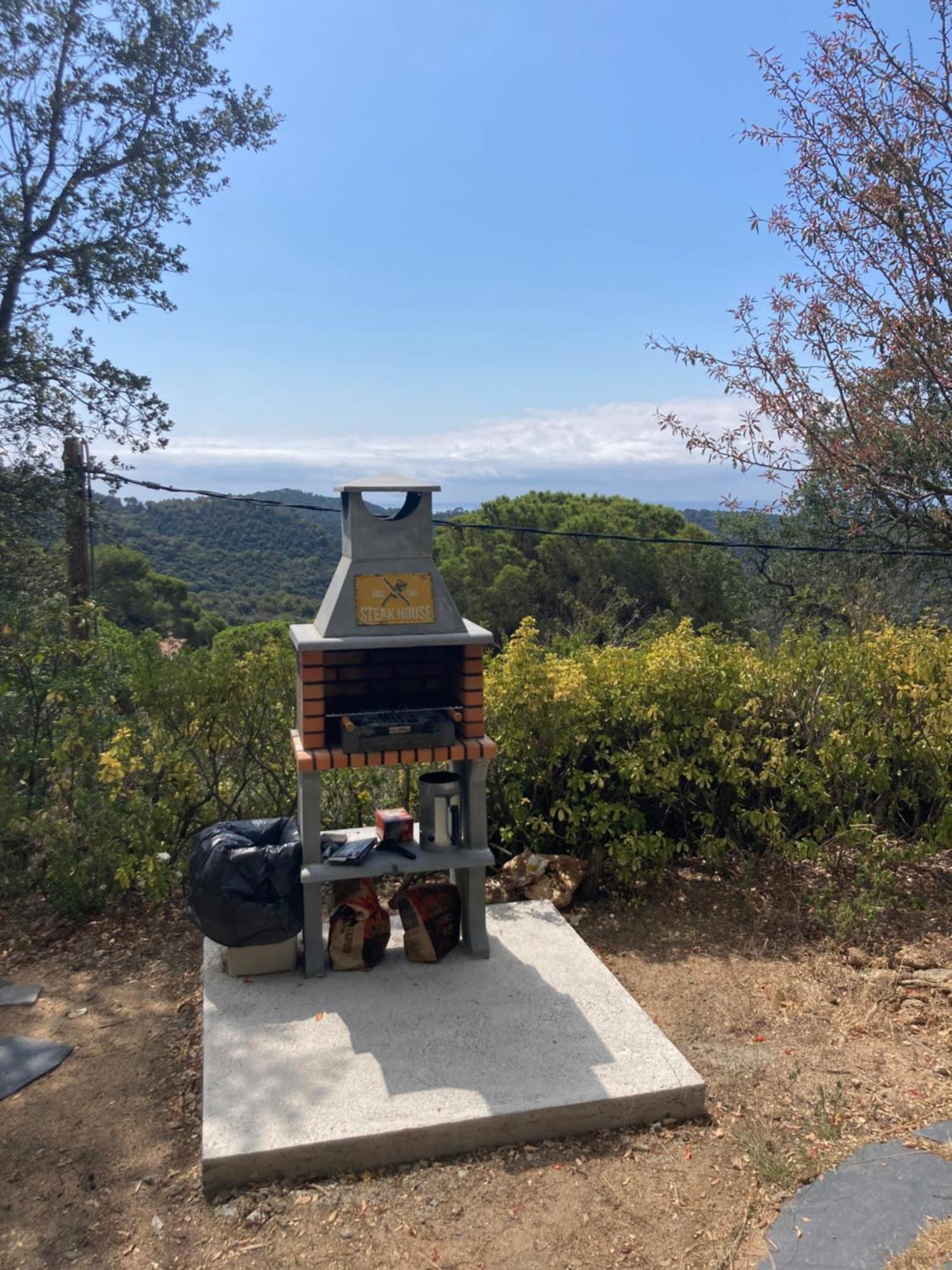 Casa Con Vista Y Jardin, A 20' De La Playa Villa Sant Cebrià de Vallalta Esterno foto